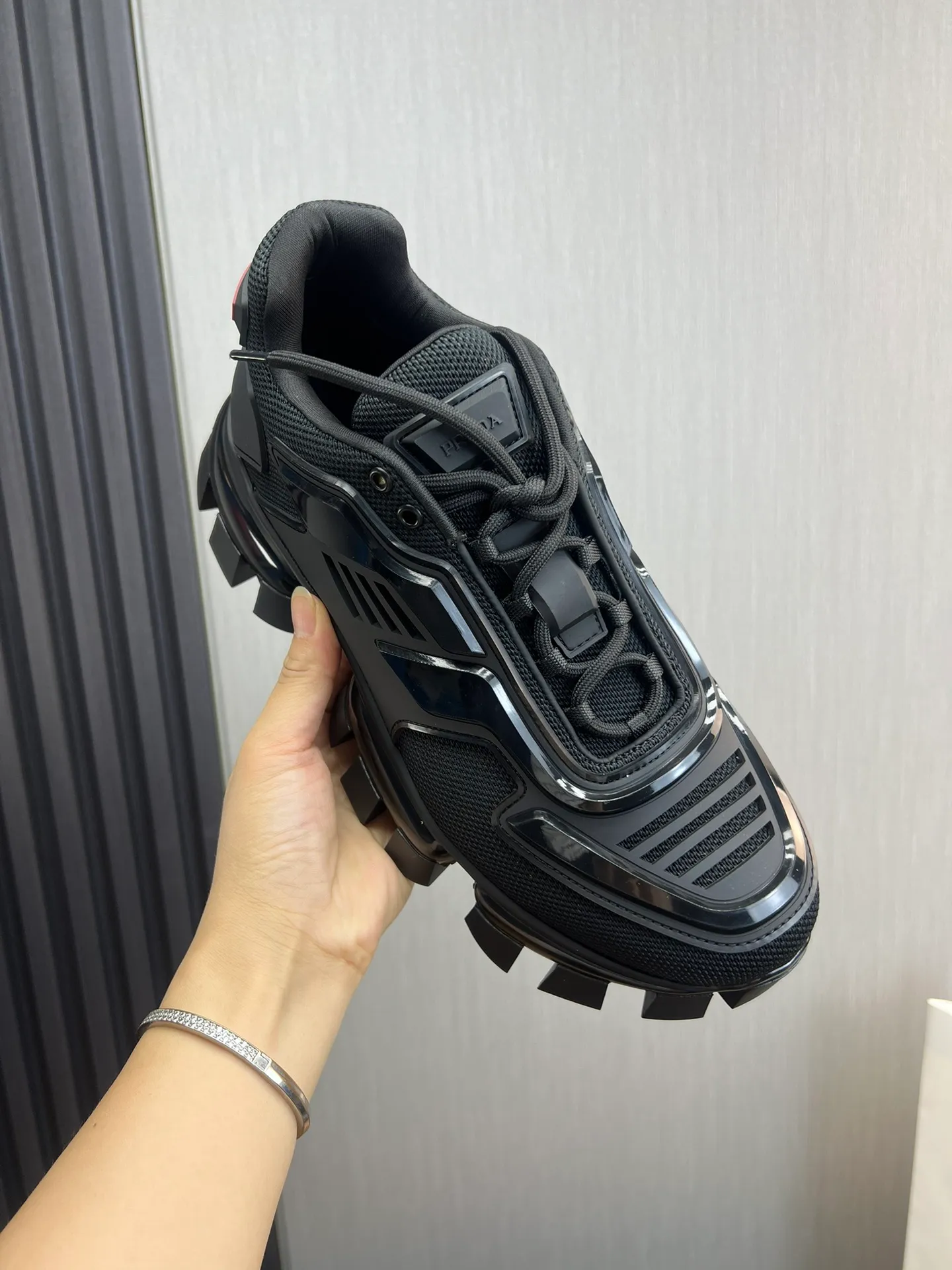 Men's shoes 💰620💰 [PRADA] Popular thick-soled shoes for couples 👩‍❤️‍👨 Available all year round ✔️Official website synchronization Original fly-knit film fabric + cowhide lining, 1⃣️ to 1⃣️ replica, original sole, 36-45 (45 made to order, non-refundable)